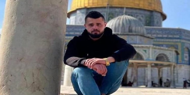 İşğalçılar tərəfindən güllə yarası alan fələstinli gəncin şəhadəti