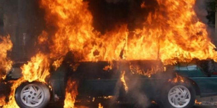 “Kəfər Qasim”-də sionistlər tərəfindən fələstinlilərin maşınlarının yandırılması-Fotolar