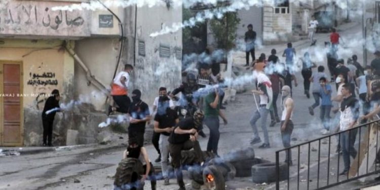 Nablusda sionist qüvvələri ilə toqquşmada 33 fələstinlinin yaralanması