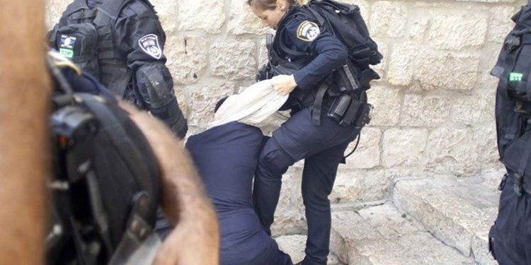 BMT sionist hərbiçilərinin 5 fələstinli qadının təhqir olunması barədə araşdırma aparılmasını tələb edib