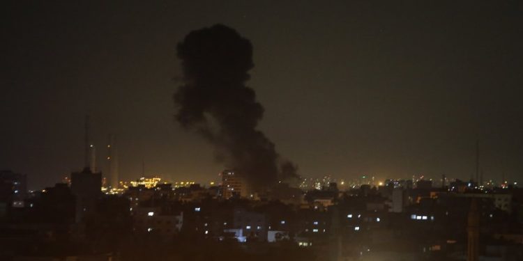 Sionist rejiminin qırıcıları Fələstin müqavimətinin mövqelərini bombalayıblar