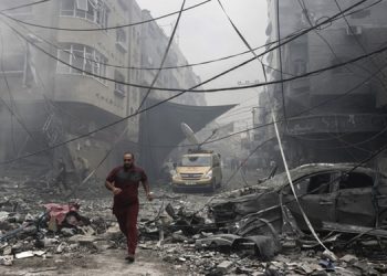 Qəzzənin şimalındakı bir evin bombalanmasında 19 nəfər fələstinli şəhid olub