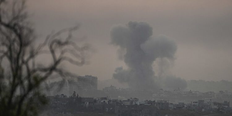 Sionist rejiminin Qəzzənin şimalındakı iki məktəbə hücumu zamanı 50 fələstinlinin şəhadəti