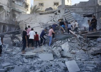 Qəzzə zolağının cənub və mərkəzi bölgələrinin bombalanması