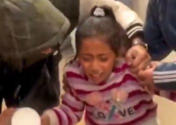 İsrail rejiminin vəhşi müharibəsinin fələstinli uşaqlar üzərindəki təsirinə dair ürək ağrıdan görüntü