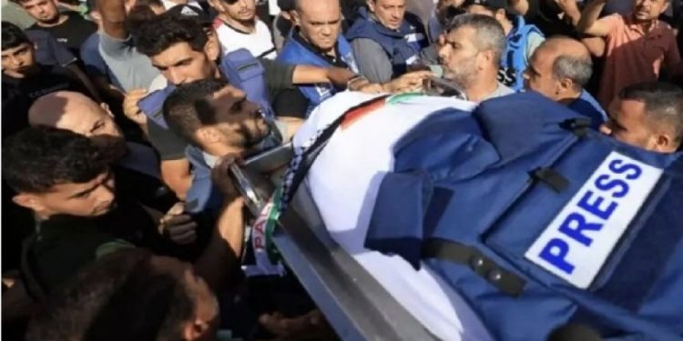 Qəzzədə 132 nəfər fələstinli jurnalist şəhid olub