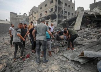 Qəzzə şəhərinin bombalanması zamanı 10 fələstinli şəhid olub