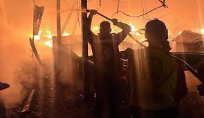 Sionist hərbiçilər Ramullahdakı tərəvəz bazarını yandırıblar