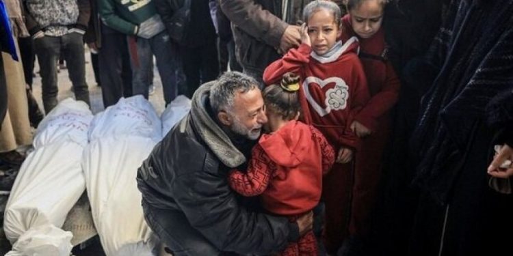 Qəzzənin şimalının bombalanması zamanı 8 fələstinli şəhid olub