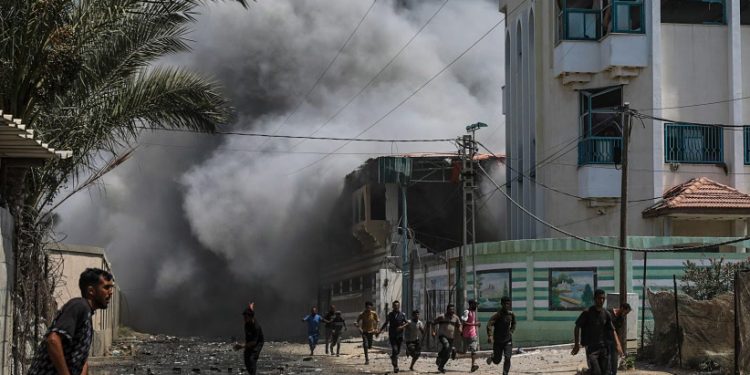 Qəzzənin mərkəzində 15 nəfərlik fələstinli bir ailənin qətliamı