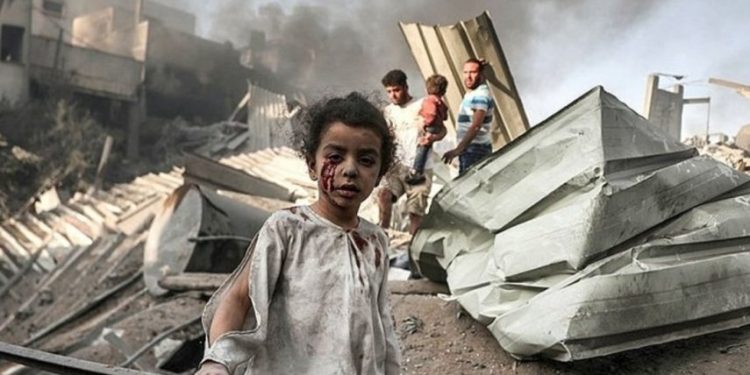 Qəzzədə yaşayış mənzilinin bombalanması zamanı 4 nəfər şəhid olub