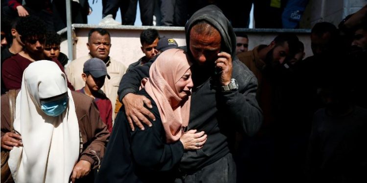 Sionist rejimin Qəzzəyə hücumları nəticəsində 9 nəfər şəhid olub.