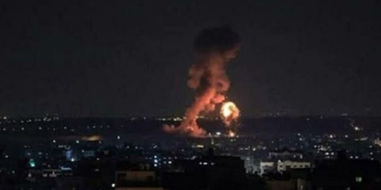 Sionistlərin Suriyanın “Dəra” şəhərinə hücumları nəticəsində 21 nəfər öldürülüb