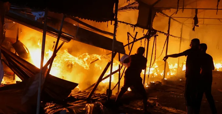 Qəzzə qaçqınları dronların atəşi altında; onlarla şəhid və yaralı