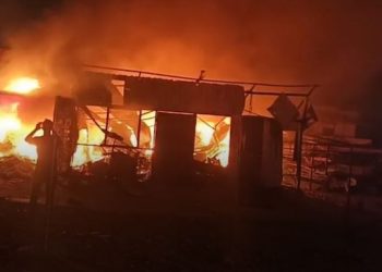 İsrail rejimi Livanda tibbi avadanlıq anbarını bombalayıb