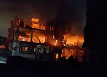 Qəzzədə məktəbin dəhşətli şəkildə bombalanması nəticəsində 30 nəfər şəhid olub