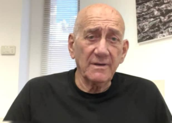Ehud Olmert: İsrail Qəzzədə hərbi cinayətlər törədir