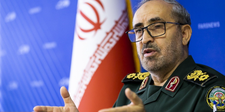 Xatəmül-Ənbiya (s) qərargahının komandiri general-leytenant Əli Şadmani şəhid olub