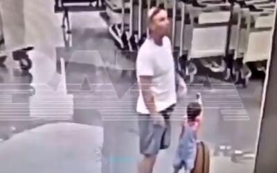 İsrailli vəhşi Moskva hava limanında uşağa hücum edib