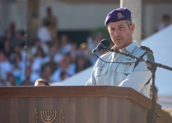 Aclıq Tələlərindən Meyit Sıralarına: Qəzzadakı Ən Dəhşətli Qırğınların Arxasındakı İsrailli Komandirlə Tanış Olun