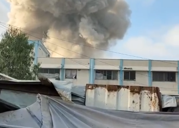 Sionist rejimin hava hücumu Xan Yunisin qərbində yerləşən evi hədəfə aldı: Nasser xəstəxanası və köçkün ailələrin sığınacaqları zərər gördü