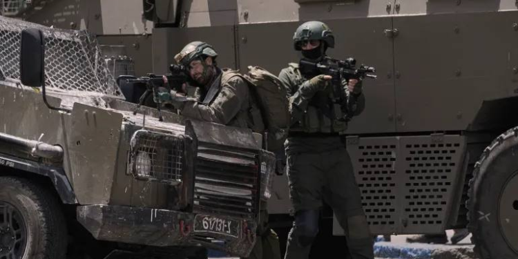 Müşahidə qrupu: Qəzza soyqırımı başlayandan bəri İordan çayının qərb sahilində 17,500-dən çox fələstinli həbs edilib