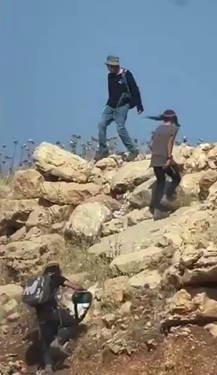 Silahlı sionist məskunlaşanlar işğal altındakı Ramallahın qərbində “Nur əl-Huda” məktəblərinə hücum etdilər