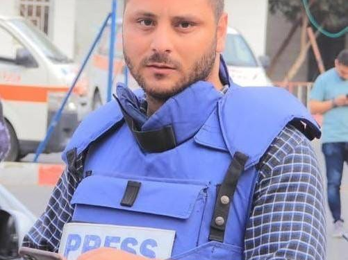 İsrail Qəzza şəhərinin şərqində, Əl-Tuffah məhəlləsində fələstinlilərin bir qrupuna endirdiyi bombardman zamanı jurnalist Əhməd Saadı qətlə yetirib.