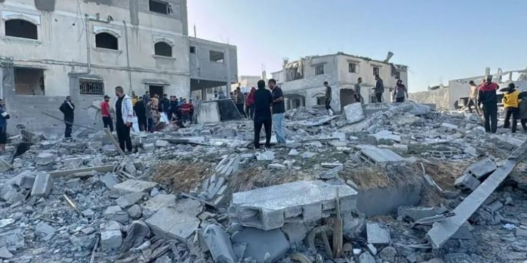 Qəzzə sionistlərin atəşi altında/ Səhər saatlarından etibarən 16 fələstinli şəhid olub