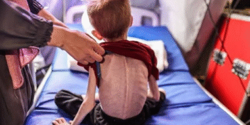 Qəzzədə uşaqlar sözün əsl mənasında aclıqdan ölürlər