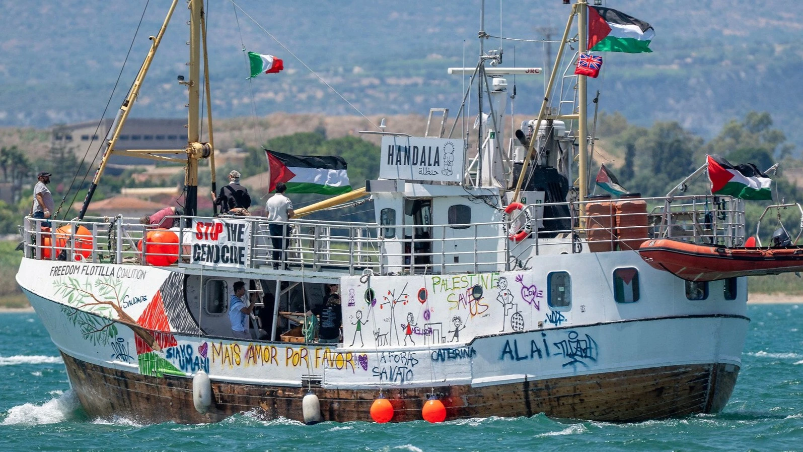 Fəallar və jurnalistlər saxlanıldı: İsrail Azadlıq Flotillası-nın “Handala” gəmisini ələ keçirdi