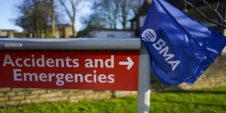 Britaniya Tibb Assosiasiyası İsrail həkimlər birliyi ilə əlaqələrin kəsilməsinə səs verdi